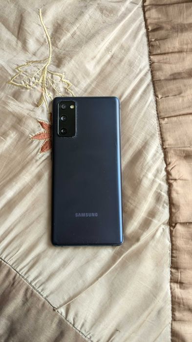 Samsung S20 FE Usado