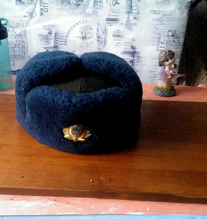 Офицерская зимняя шапка ушанка- прекрасное состояние