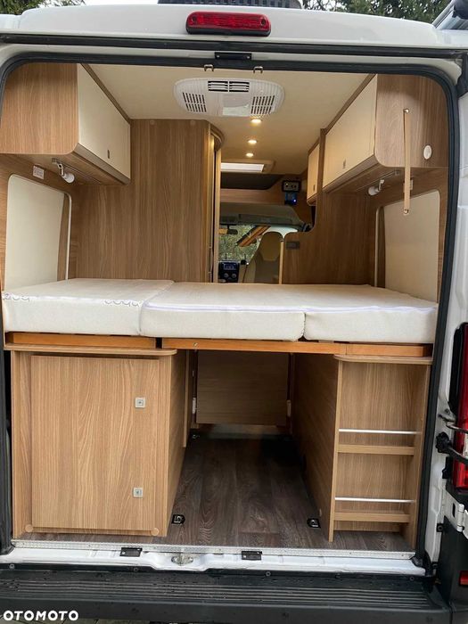 wynajem kampera, kamper van, klimatyzacja postojowa, idealny dla pary