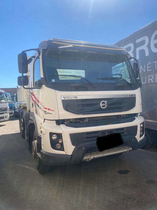 Volvo FMX 460 com bascúla