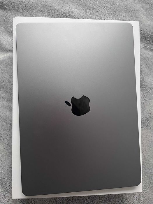 Macbook Air 2024 13,6'' M3 8GB RAM 256 GB, SSD macOS