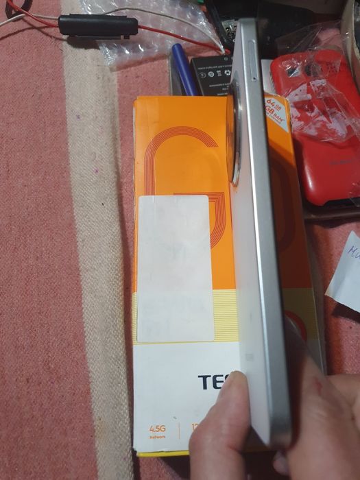 Техно спарк30 Спамять 64 На запчасті