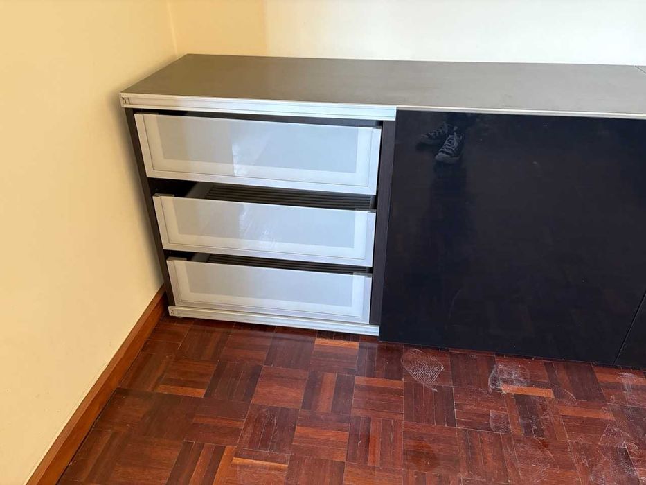 Aparador Besta ikea