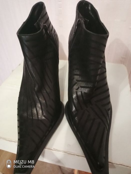 Ботинки кожаные Bata,Италия.