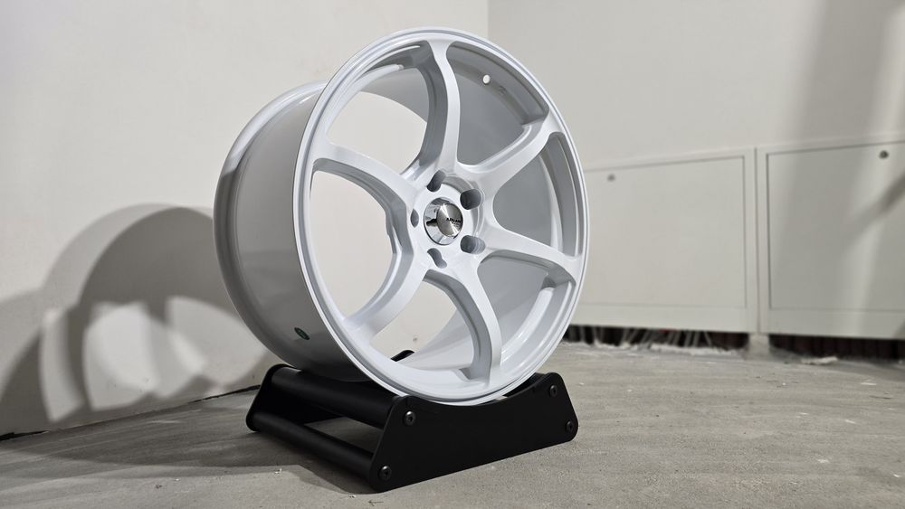 Felgi R18 5x114.3 Advan Racing RG3 style lexus honda Mazda Nissan