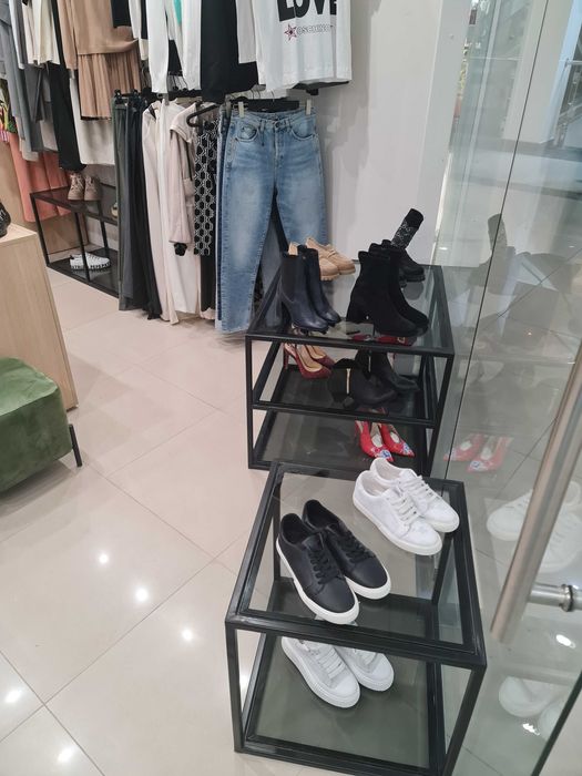 Продаю готовий бізнес: 10 000 € - Магазини Івано-Франківськ на Olx