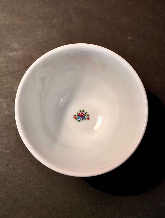 T. LIMOGES (5) - meados do séc. XX - dec. à mão - 6,3 x 4,9 cm/s