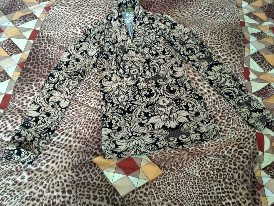 Блузки    разные