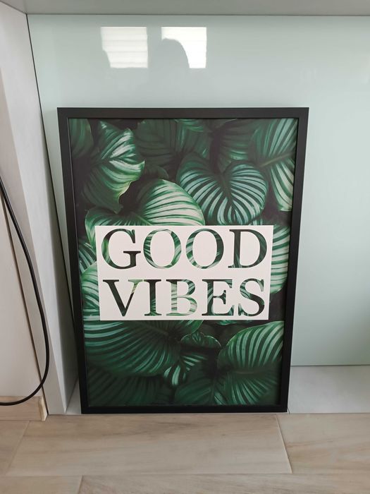 Obraz w czarnej ramie