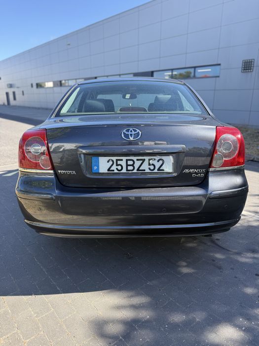 TOYOTA AVENSIS -2.0 126 cv   - DIESEL  - 1 Dono - NACIONAL - PINTURA  NOVA