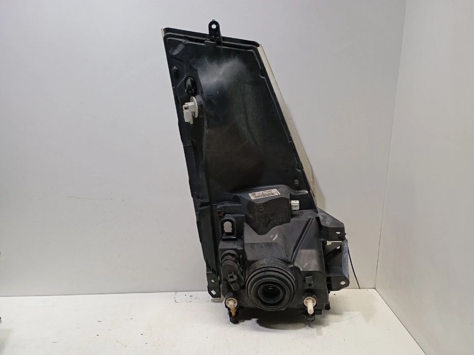 Ótica / farol esquerda NISSAN NT400 Cabstar Chassis (F24F)