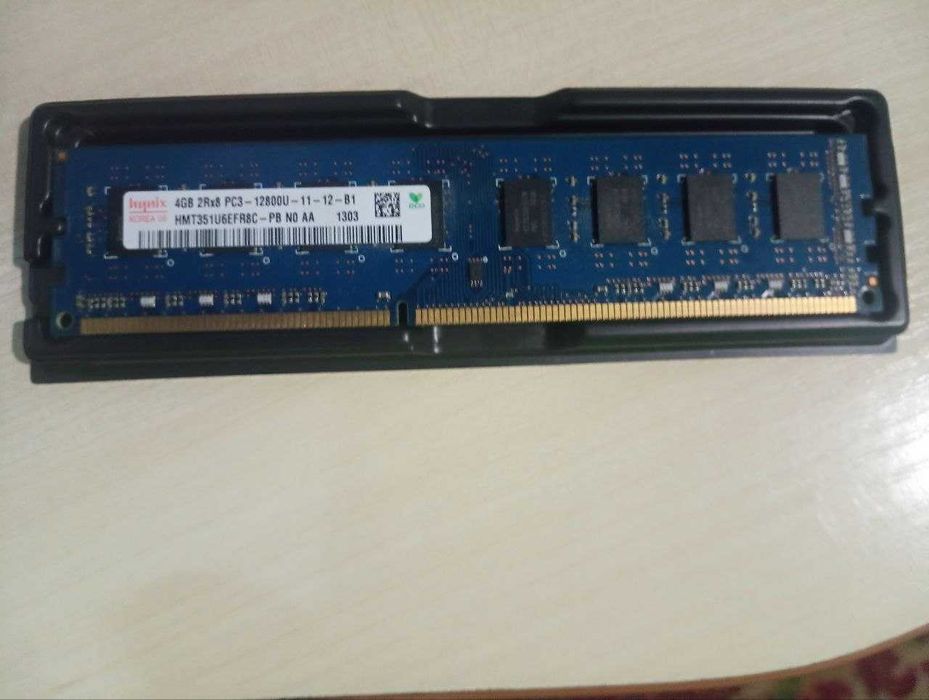 Оперативна пам'ять для ПК SK hynix (2 шт).