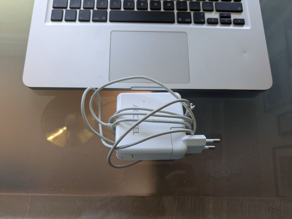 MacBook Pro 13 (MacBookPro8,1) - i5 - 8Gb - 128 Gb SSD