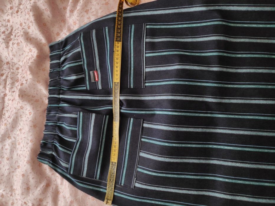 Джинсова спідниця в смужку