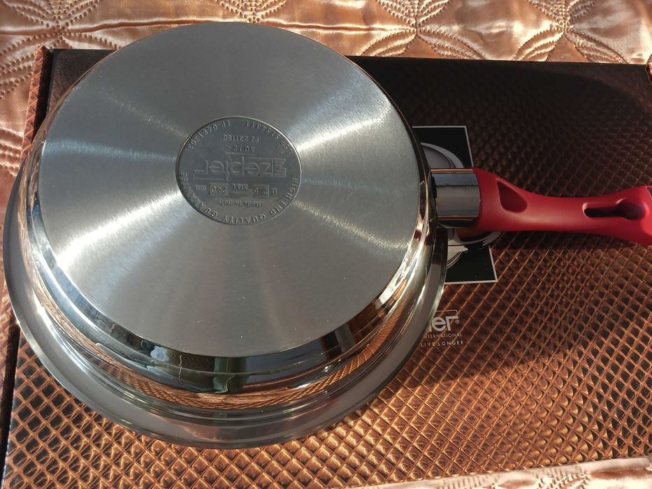 Сковорода фірми Цептер  нового дизайну