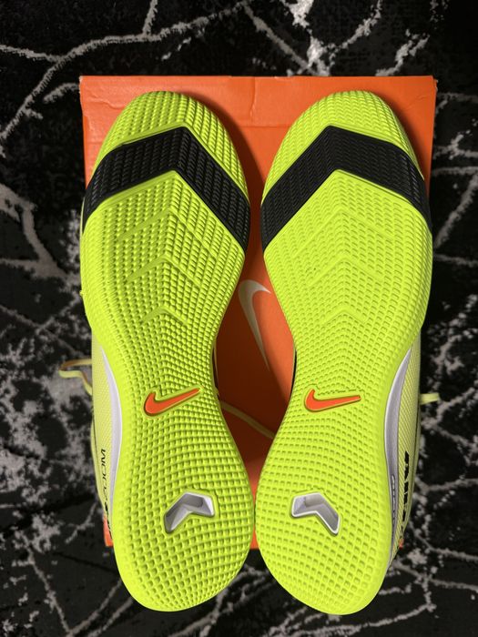 Halówki nike zoom vapor 16 academy ic