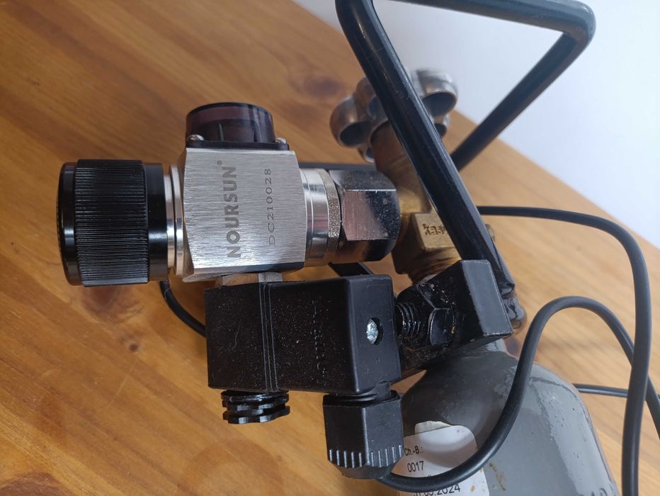 akwariowa butla CO2 z elektozaworem noursun