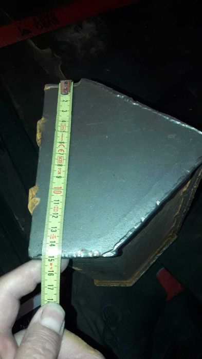 Kubełki , czerpaki z przenośnika taśmowego