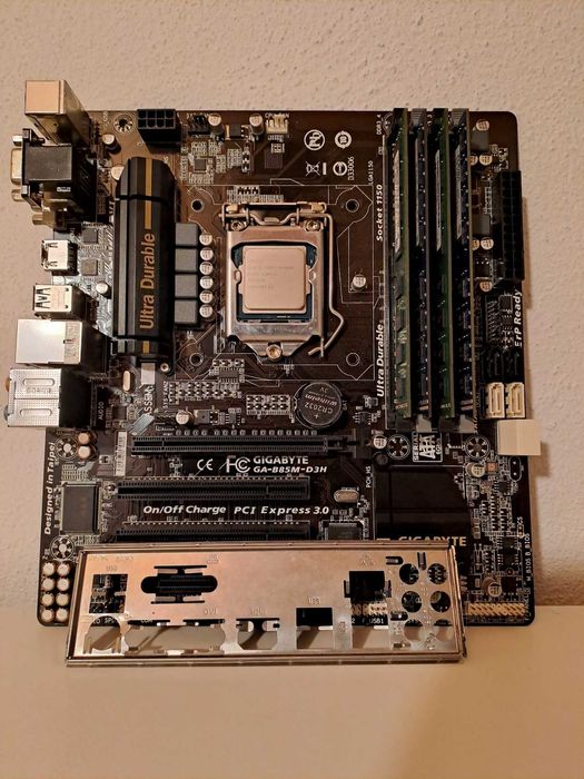Bundle Intel Core i5-4460 / Motherboard Gigabyte B85M-D3H / 8GB DDR3