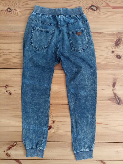 Spodnie jeansowe rozm. 146