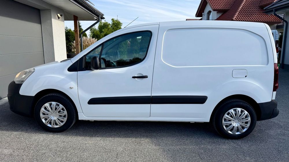 Peugeot Partner  Klimatyzacja 3 osobowy Hak
