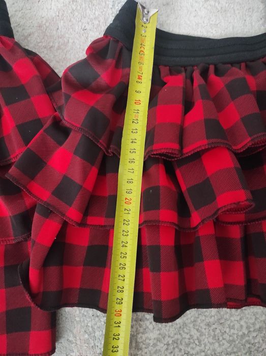 Spódniczki świąteczne w kratkę rozmiar na 4 i 8 lat