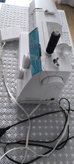 Maszyna do szycia Husqvarna VIKING