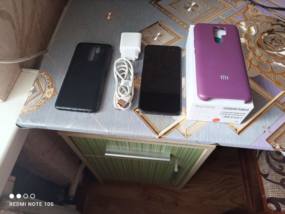 Продам Redmi 9 4/64