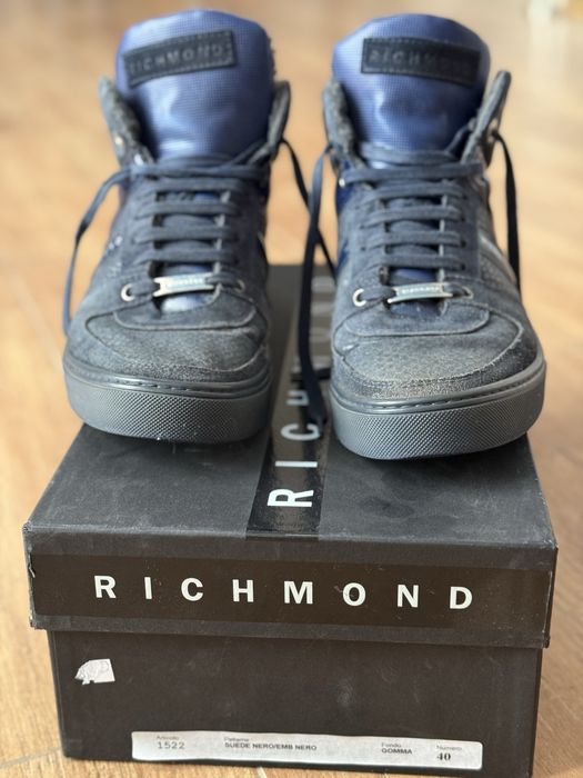 Продам ботинки John Richmond