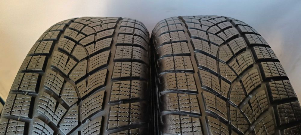 2X 225/60R18 104V Goodyear ultra grip Performance+ SUV 353E