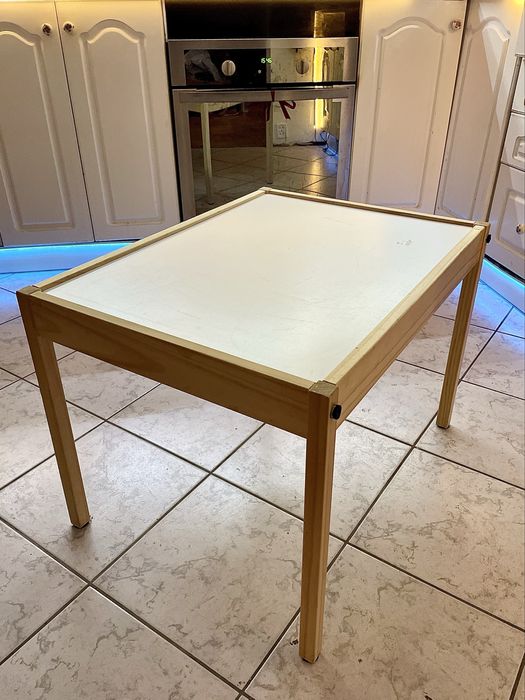 Stolik IKEA LÄTT | Sosna i Biel | Bardzo uniwersalny