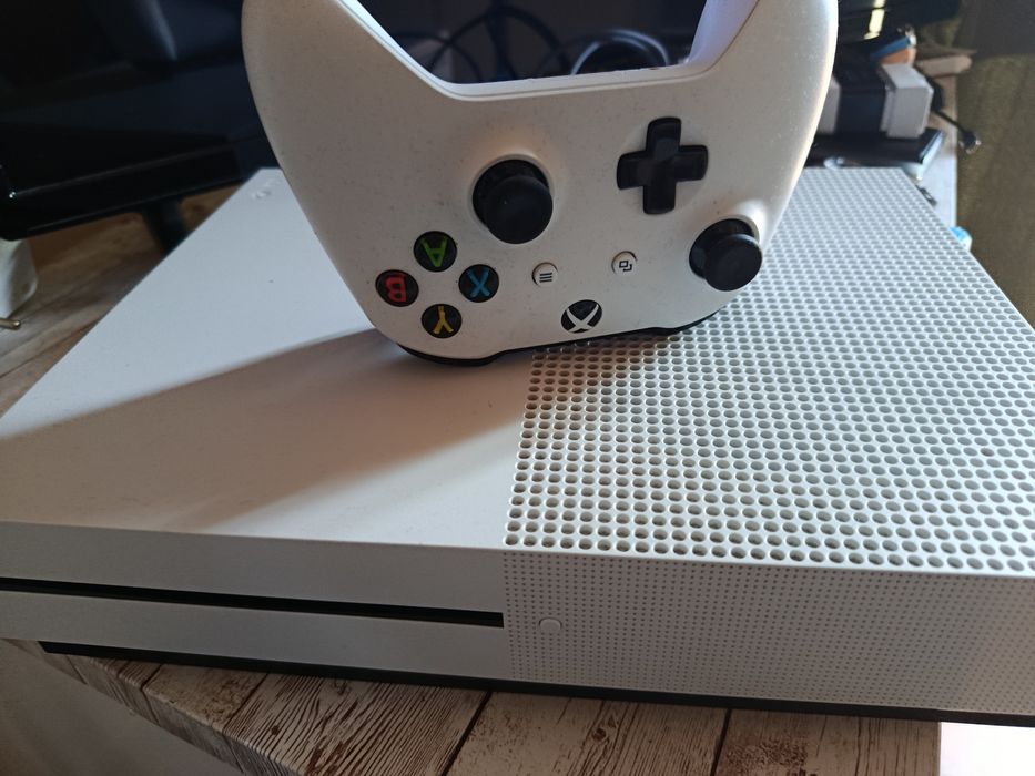 XBox One 1 Tb com jogos