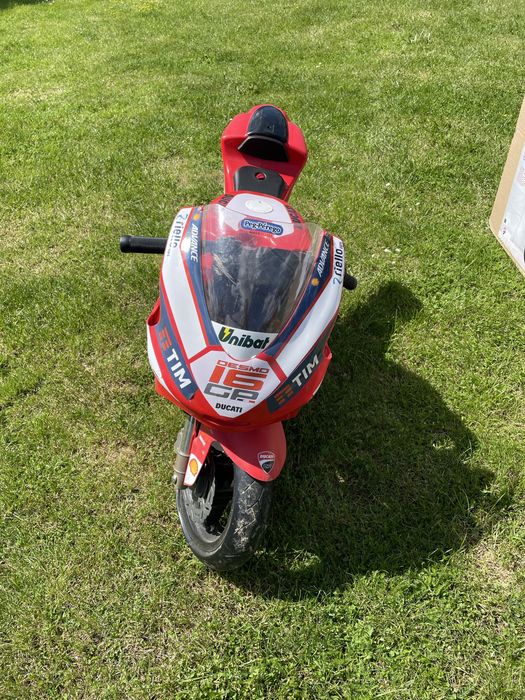 Motor na akumulator Peg Perego Ducati dźwięk