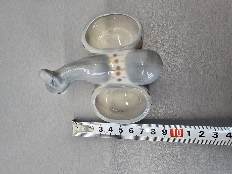 Porcelana Połonne przyprawnik osiołek.