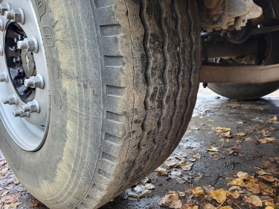 Зерновоз напівпричіп