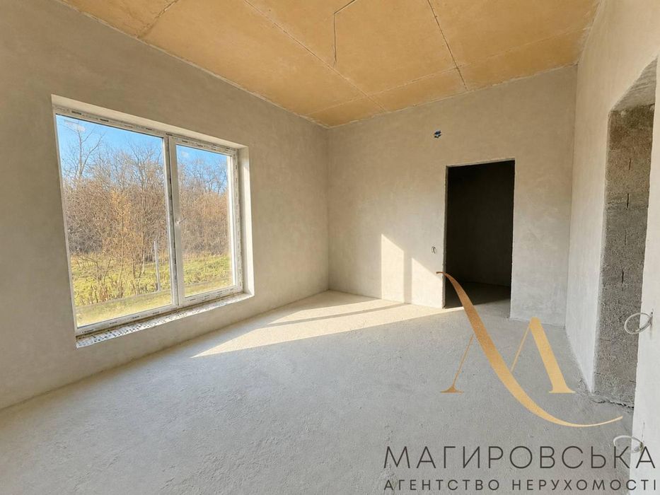 Продаж стильного будинку в Зимній Воді. єОселя!