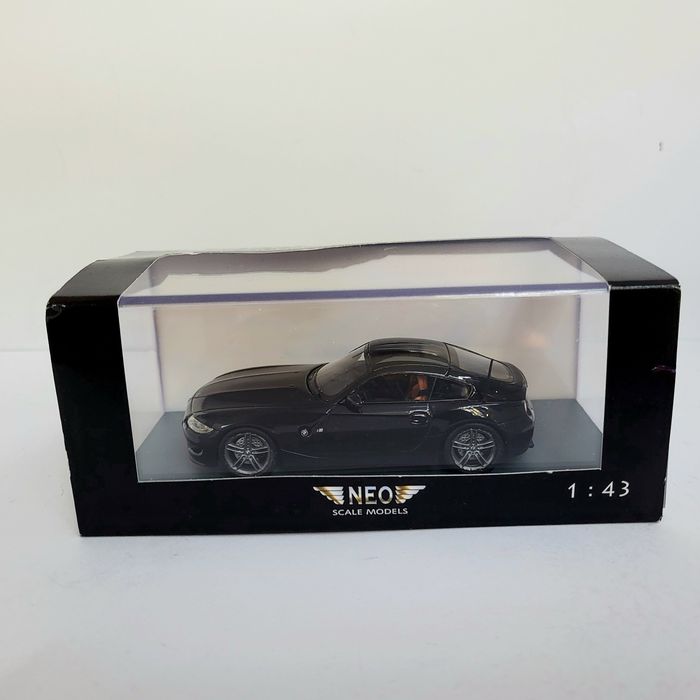 Model BMW Z4 M Coupe skala 1:43