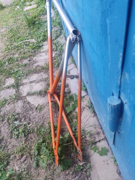 велосипед турист.старшоссе.спутник.хвз  по запчастям.велозапчасти