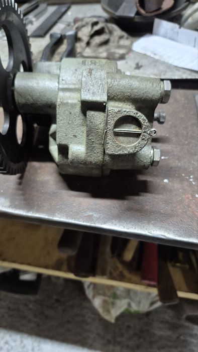 Масляний насос євро