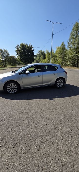 Opel Astra J 2010 Turbo