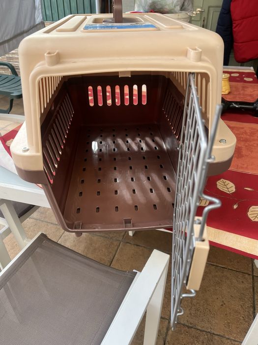 Jaula para viagem para caes ao gatos nova