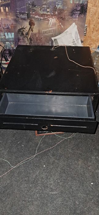 Грошова скриня каса