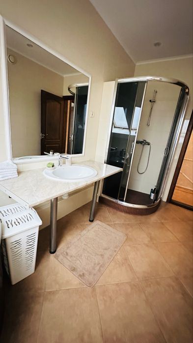 Будинок , Гатне ,інвертор,газ,можно з тваринами