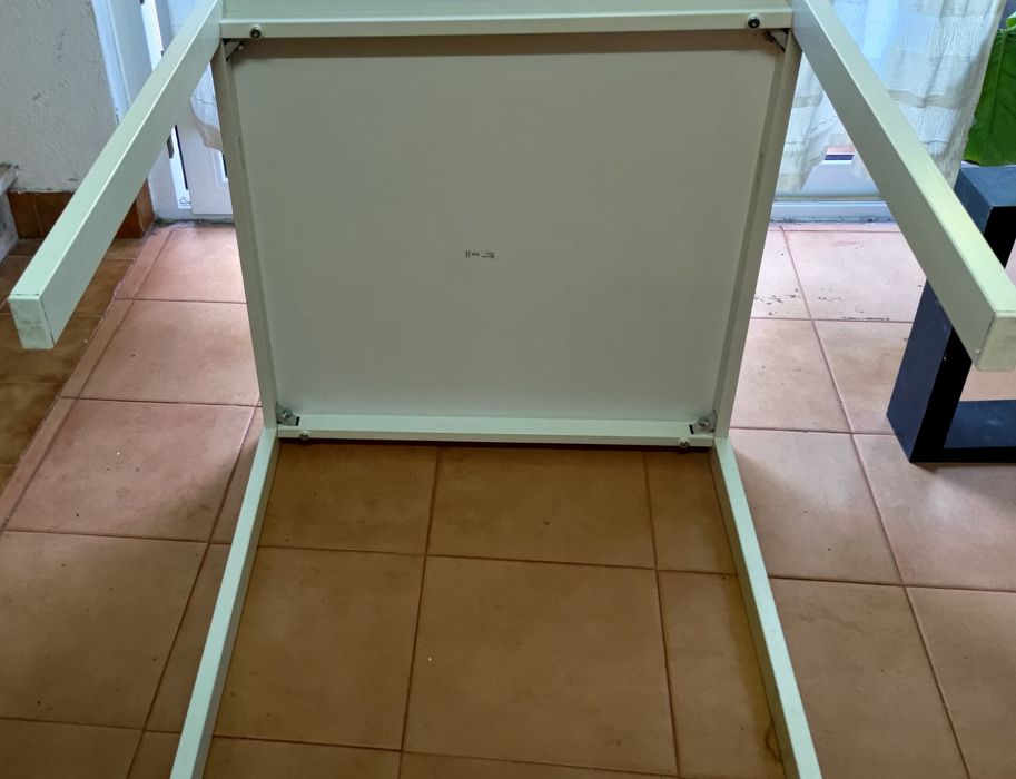 Mesa ikea MELLTORP