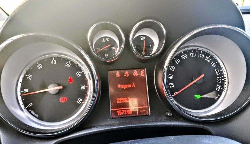 Opel Astra J 1.4 Turbo 140HP Sport full extras 2010. Estimado.