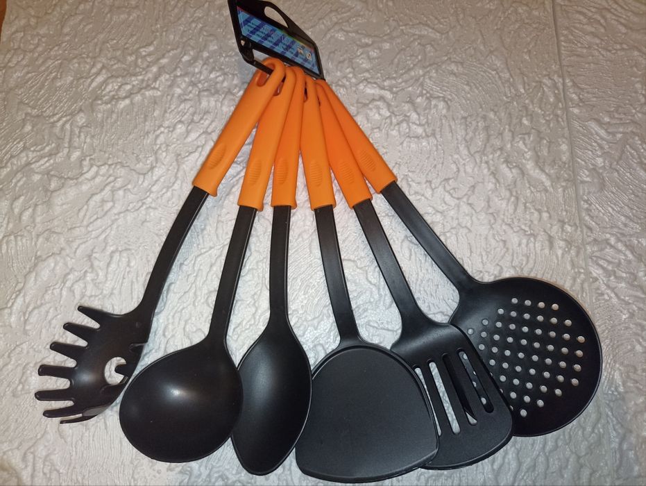 Набор кухонных принадлежностей
