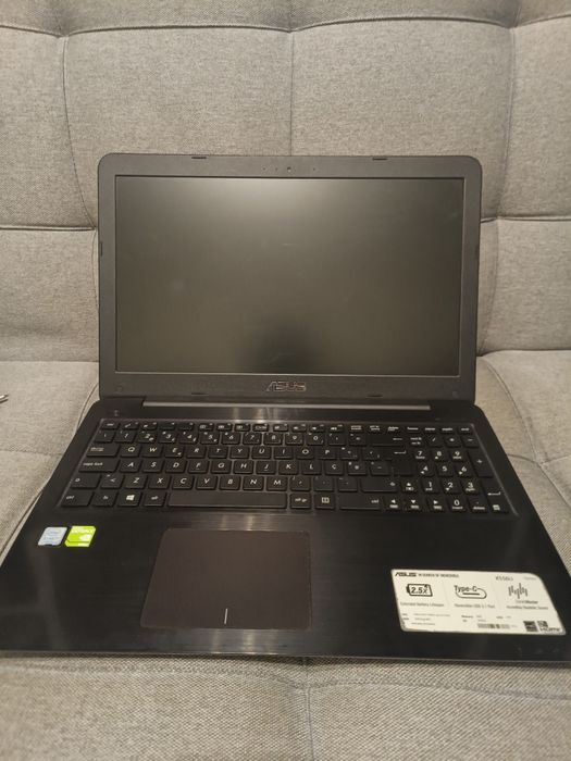 Asus X556U (i7, 8 GB RAM, 1 TB armazenamento, GeForce 930M) + mala