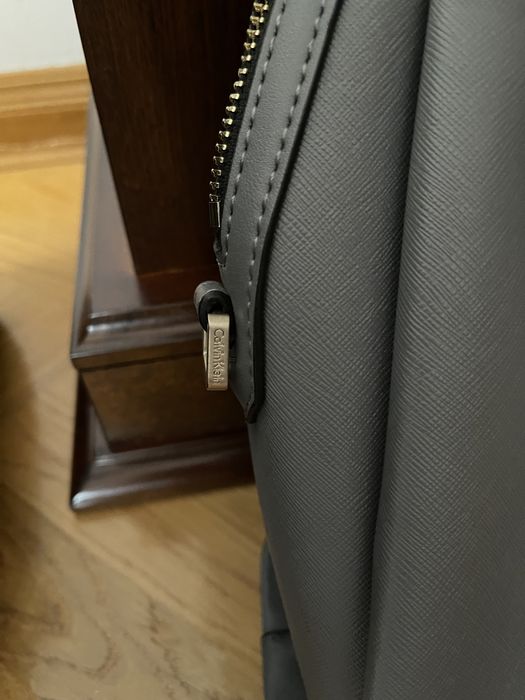 Torebka calvin klein kolor stalowo srebrny