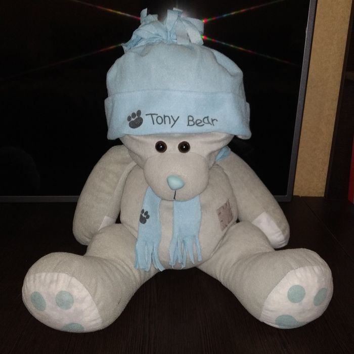 Большой мишка Тедди