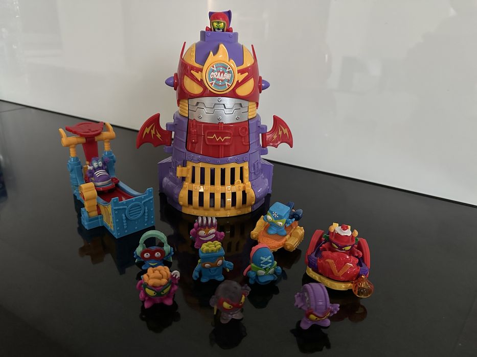 Wieża Power Tower Super Zings + Figurki